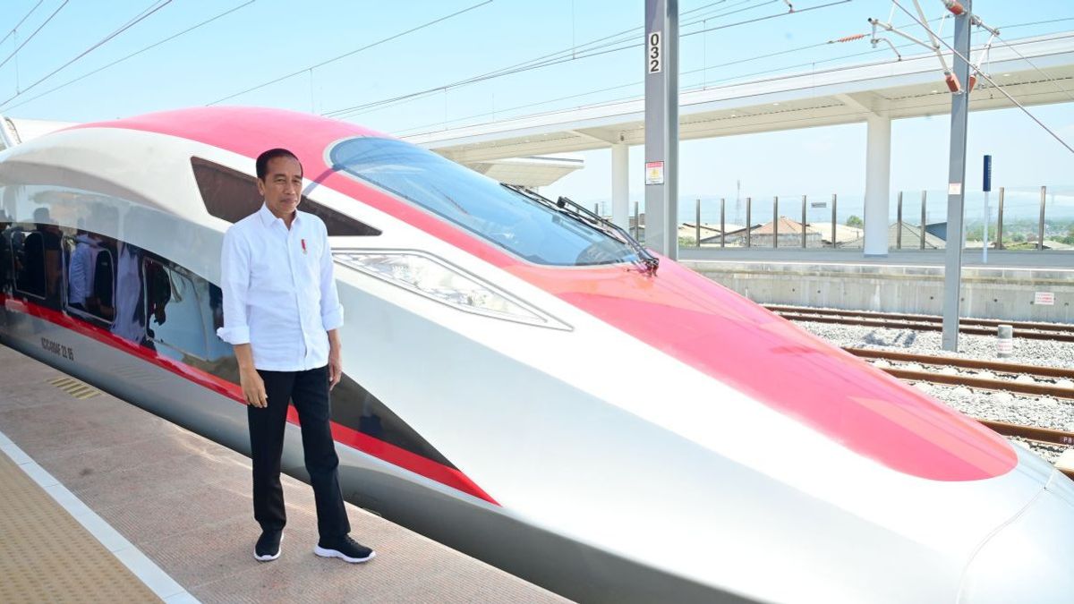 Whoosh高速列车票的价格以300,000印尼盾的价格出售,以下是订购方式