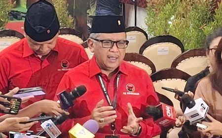 Hasto Klaim Jokowi Ingin Jadi Ketua Umum PDIP