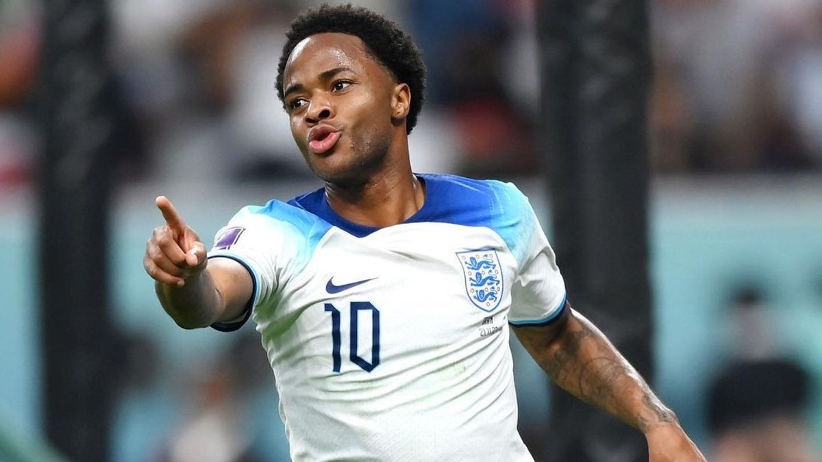 Raheem Sterling Ogah Joins The England National Team Again After His Family Was Robbed