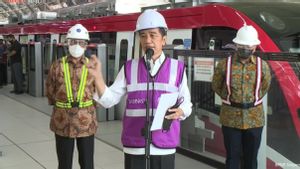 Presiden Jokowi: LRT Jabodebek Beroperasi Juni 2022