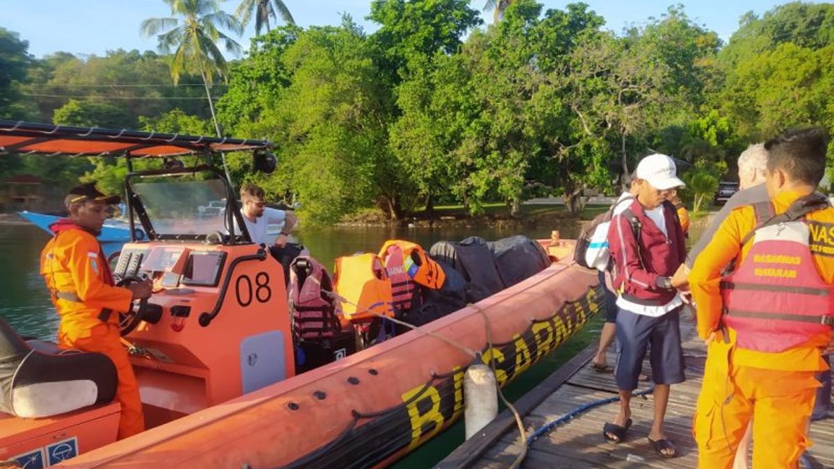 The Skipper Of 'Flying Fish' Accidentally Runs Aground Ship In NTB Waters Due To Engine Trouble, 2 French Caucasians Successfully Evacuated