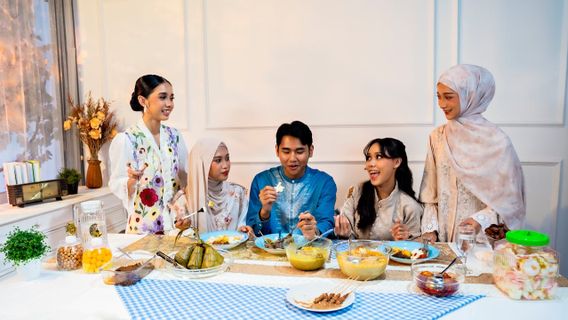 Comment détoxifier le corps après avoir consommé beaucoup de nourriture à la crème pendant les fêtes
