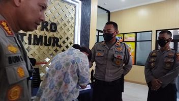 Cium Tangan Korban, Mahasiswi yang Gigit Tangan Polisi dan Rebut Pistol di Bawah Flyover Kampung Melayu Dibebaskan
