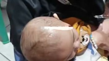 ポンドック・ゲデのケーブル掘削ピットは犠牲者を食べ、母親と赤ちゃんはほとんど溺死した