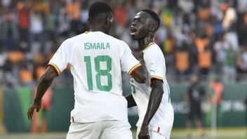 حارس المشاة الخاطئ أونانا بيكين كاميرون تومبانغ، السنغال في المرتبة 16 في كأس الأمم الأفريقية