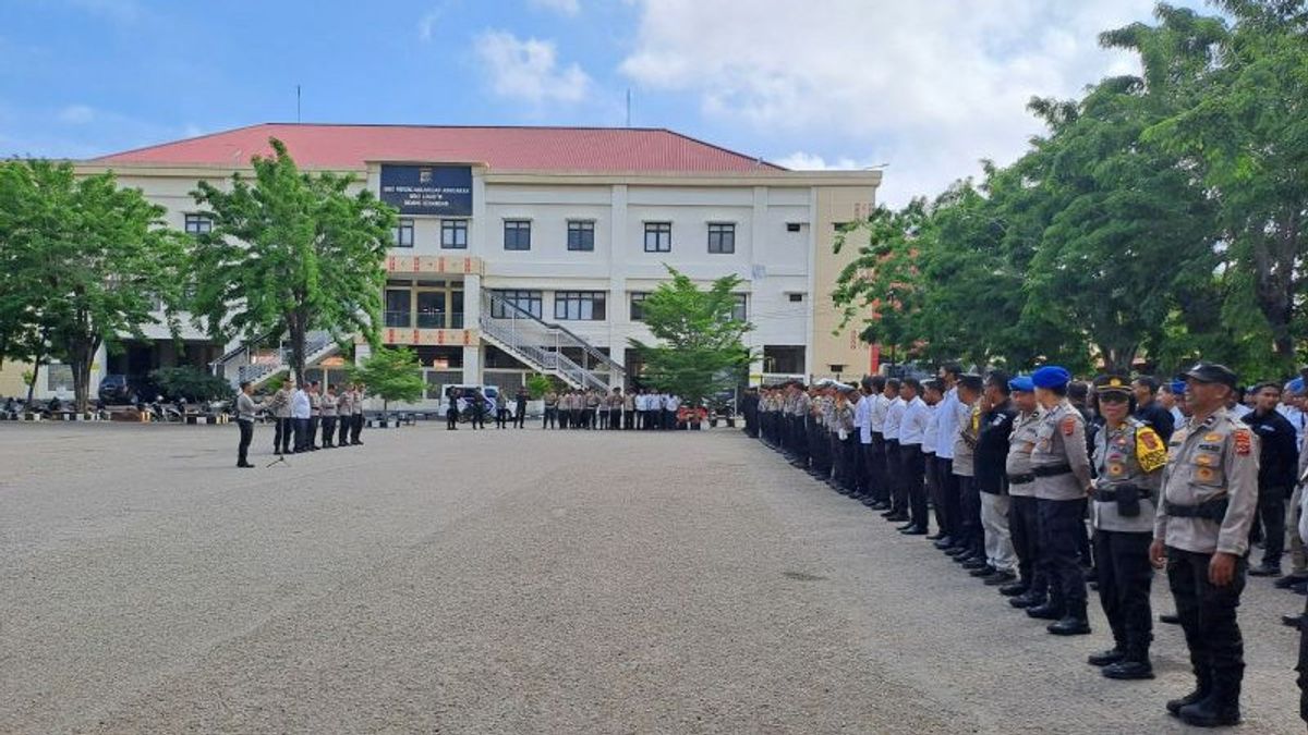 Breaking Conflict With 2 Villages In West Adonara, NTT Police Send 96 BKO Personnel