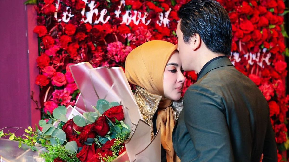 40th Birthday, Syahrini Expresses Gratitude With Reino Barack