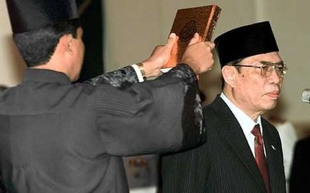 Baharuddin Lopa, Si Pendekar Hukum yang Berani Kirim Koruptor ke Nusakambangan