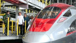 Presiden Jokowi: KCJB Tandai Modernisasi Transportasi Massal yang Efisien, Ramah Lingkungan, dan Terintegrasi