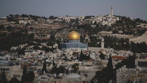 Dikawal dan Dilindungi Polisi, 80 Pemukim Israel Meringsek Masuk ke Kompleks Masjid Al-Aqsa di Yerusalem Timur