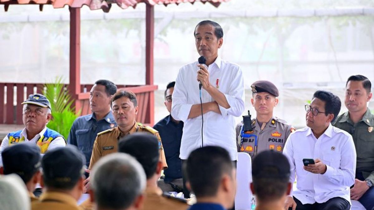 Checking The Use Of Village Budget, Jokowi Meets Village Heads In Serang Regency