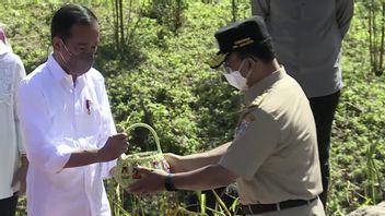 ジャカルタ州知事アニス・バスウェダンは、IKNのジョコウィに水と土地を引き渡す最初の人です