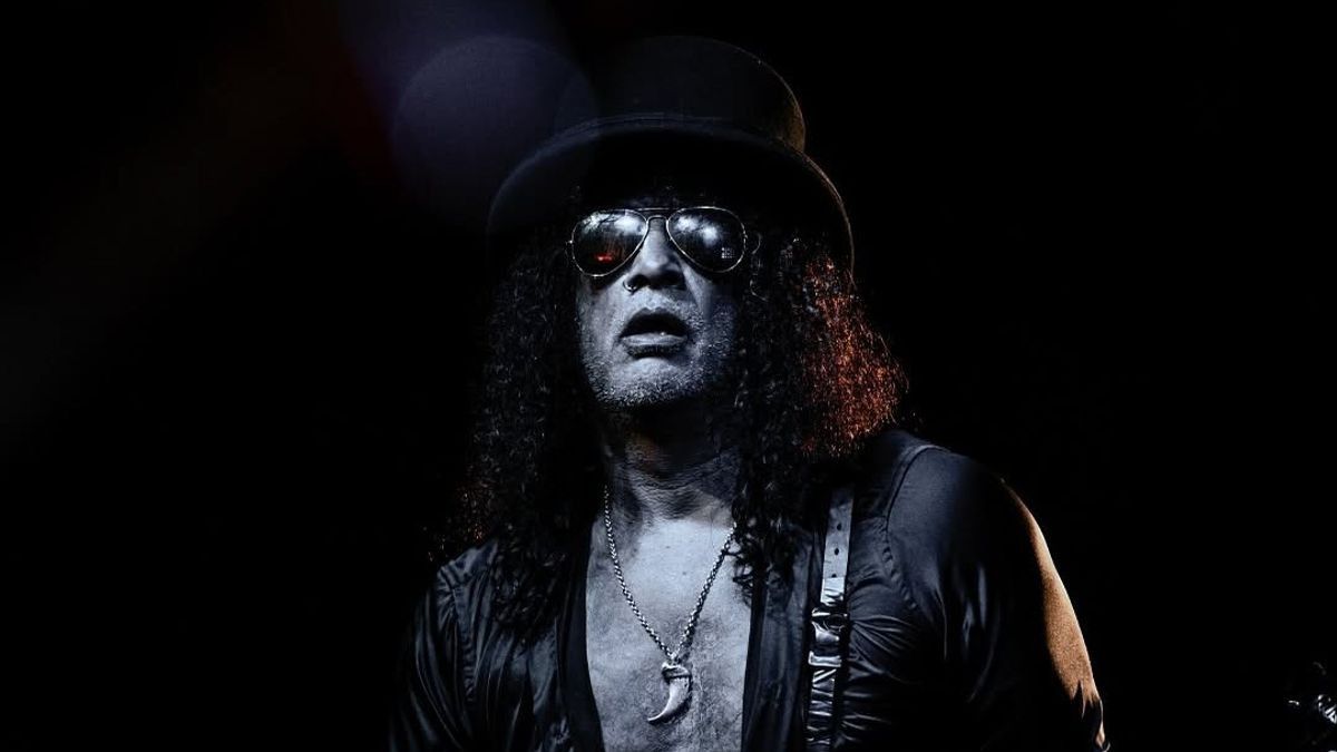 Bumblefoot Sebut Slash Gitaris Ikonik dengan Skill Langka