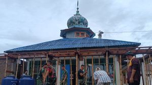 TNI Perbaiki Masjid di Tapanuli Selatan Jelang Ramadan