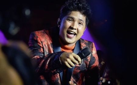 Jirayut Ingin Dikenal Sebagai Penyanyi setelah Meluncurkan Single Baru