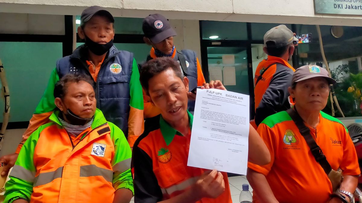 Belum Direspons Heru, PJLP Paruh Baya Ini <i>Ngadu </i> ke DPRD Soal Pembatasan Usia Kerja 56 Tahun