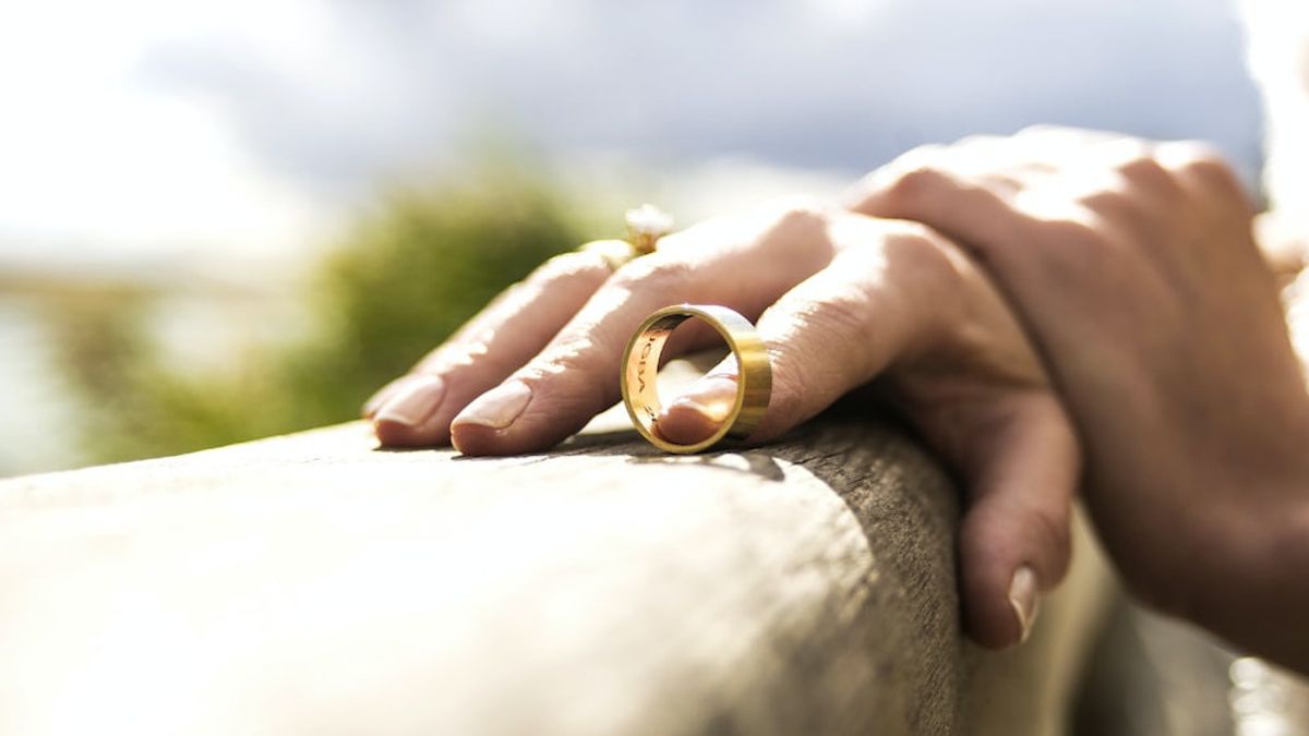 Fenomena Gray Divorce, Perceraian Lansia yang Disebabkan karena Banyak Faktor