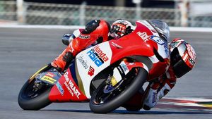 Balapan Moto3: Banyak Insiden di Lap Terakhir, Mario Aji Raup Poin di Sirkuit Mandalika
