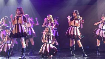 バニルは、JKT48のメンバーが幸せな一体感の瞬間を作る方法です