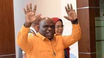 Natalius Pigai's Story Rejects Human Rights Violators To Become National Heroes