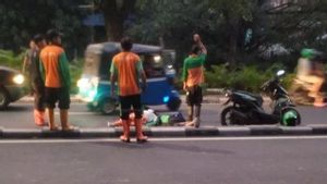 Truk Sampah Milik Dinas Lingkungan Hidup DKI Jakarta Senggol Driver Ojol, Penumpangnya Anggota TNI Tewas