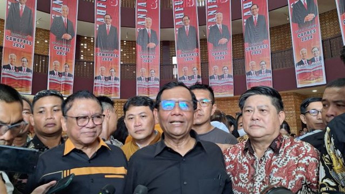 Mahfud MD Continuates With Chinese Residents In Pontianak