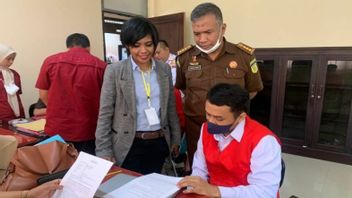 检察官将Sultra银行客户资金19亿印尼盾的腐败嫌疑人移交给JPU