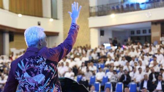 Ganjar Pranowo Gandeng Young Entrepreneurs To Open More Fields