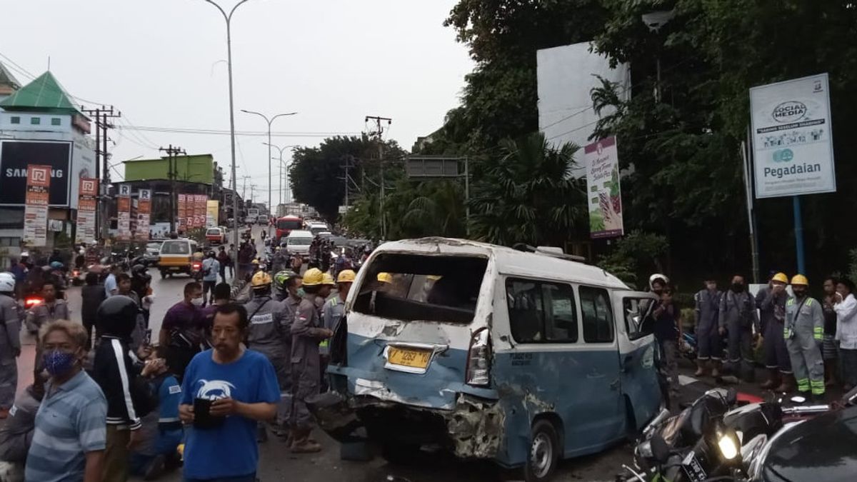 Ada 2 Orang Warga Banten dalam Kecelakaan Truk di Balikpapan, Keluarga Menunggu Kedatangan Jenazah