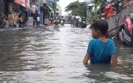 BMKG Terjunkan Tim untuk Bantu Warga Hadapi Banjir Rob di Jakarta Utara