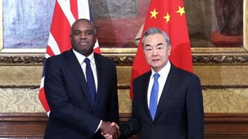 ronyme : La visite du ministre des Affaires étrangères de Wang Yi favorable au renforcement des relations sino-Angleterre