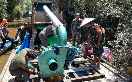 Penindakan, Aparat Bakar Alat Tambang Emas Ilegal di Suhaid Kalbar