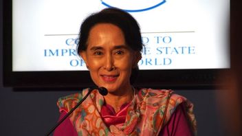 Aung San Suu Kyi’s Detention Extended, Lawyer: Judge For Yourself, Is It Fair Or Not?