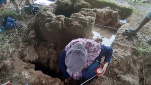 Arkeolog Temukan Keping Uang Kuno di Benteng Kota Mas 
