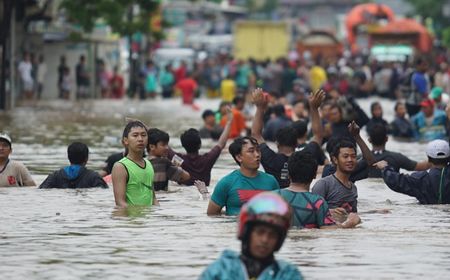 Pemotongan Anggaran Banjir oleh Anies Dinilai Tidak Tepat