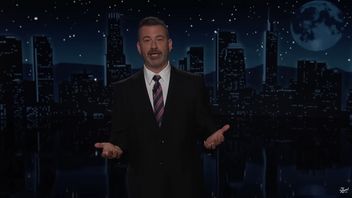 جيمي كيميل عاطفي يحمل حدثا مرة أخرى ، يعتذر عن تعليقات تشارلي كيرك