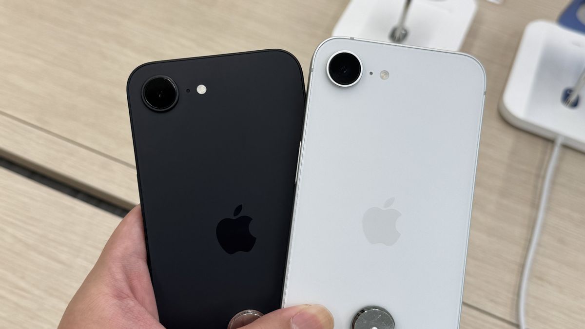 iPhone 16e Bantu Apple Rebut Posisi Teratas di Pasar Smartphone Global Kuartal Pertama 2025