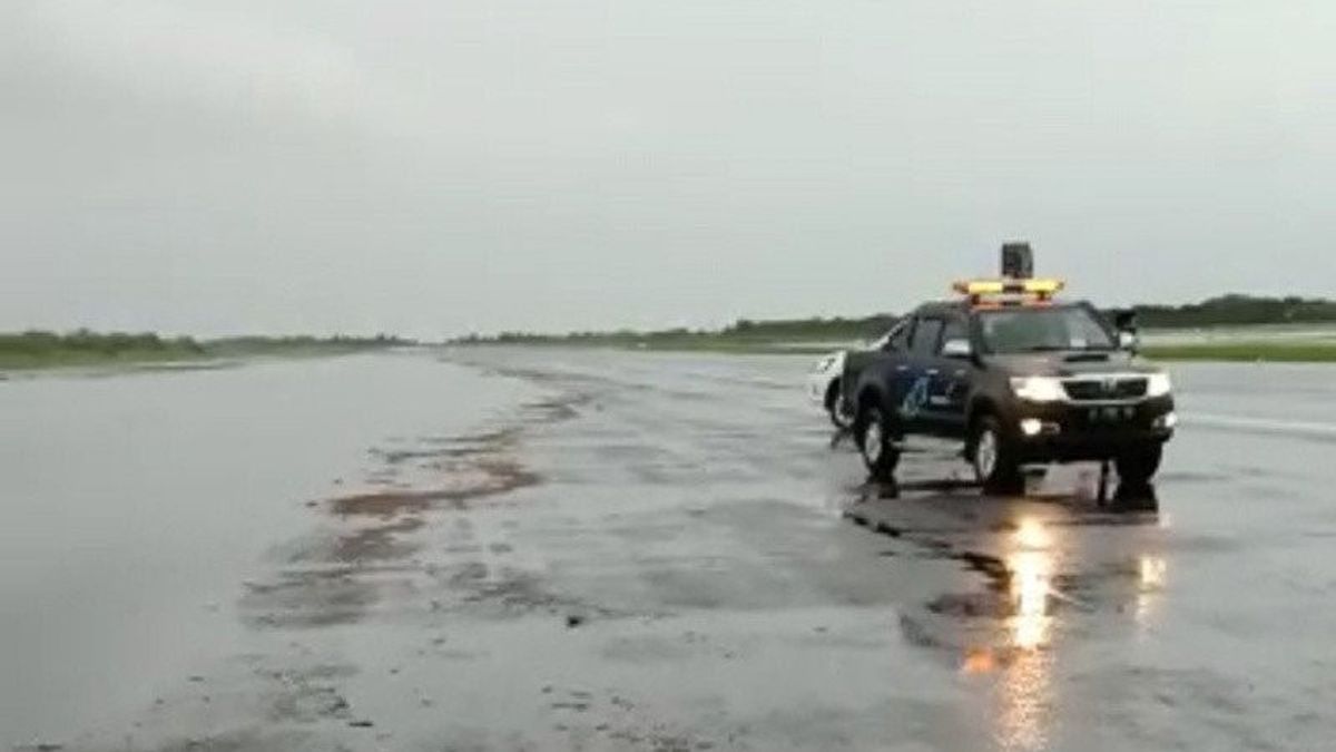 L’aéroport De Semarang Temporairement Fermé En Raison Des Inondations