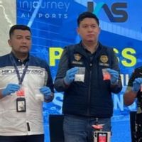 Petugas Bandara Pekanbaru Gagalkan Penyelundupan Hampir 1 Kilogram Sabu
