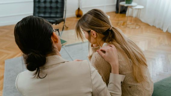 Comment traiter les personnes les plus proches qui sont en deuil