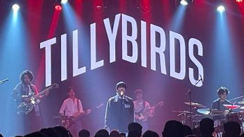 Bawakan 23 Lagu, Tilly Birds Bikin Penonton Mbloc Live House <i>Sing Along</i> 