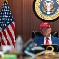 Trump Tegaskan AS Tidak akan Menggunakan Senjata Nuklir dalam Perang dengan Iran