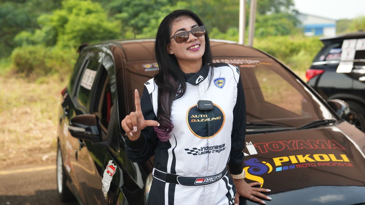 Arlita, Ketua Indonesia Ladies Dragster Ceritakan Sensasi Balap di Ajang Pertamax Turbo Drag Fest 2024