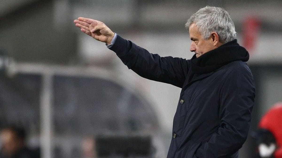 Mourinho Called Manchester United Favorite To Win Europa League