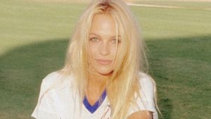 Kesal dengan Serial <i>Pam and Tommy</i>, Pamela Anderson Ungkap Dukungan Tommy Lee