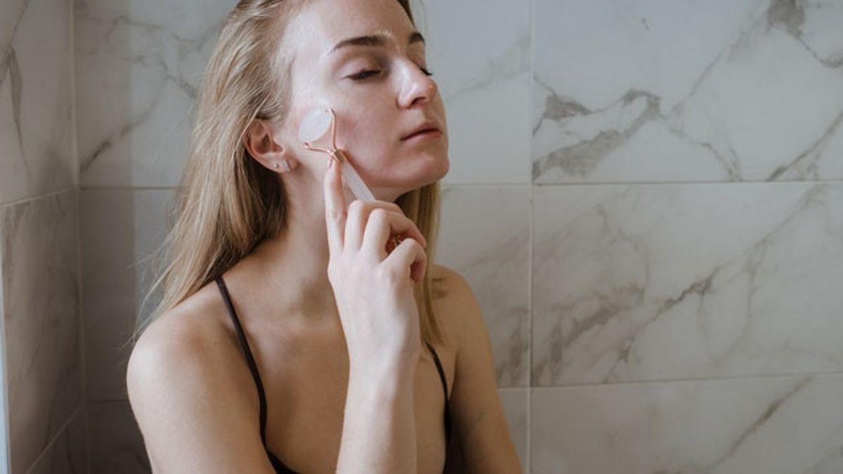 6 Mandatory Skin Care Products For Caring For Skin In Your 30s