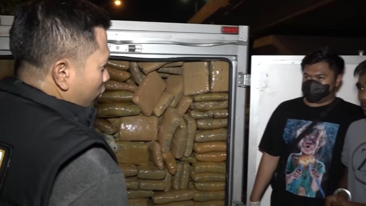 Polisi Tangkap Pembawa 1,3 Ton Ganja di Jamin Ginting Medan