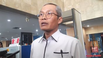 Mardi matin, la défunte du KPK a appelé Alexander Marwata au tribunal d’éthique de Nurul Ghufron