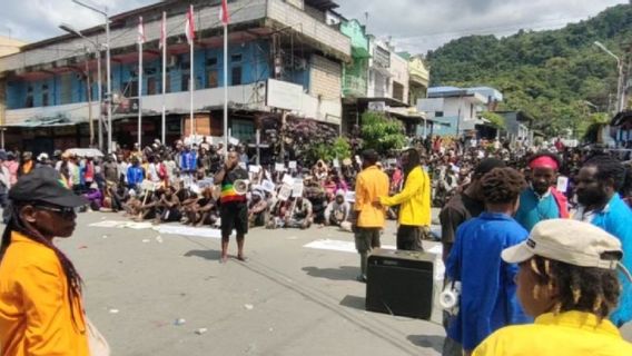 1.200 Personel TNI-Polri Amankan Demo di Jayapura