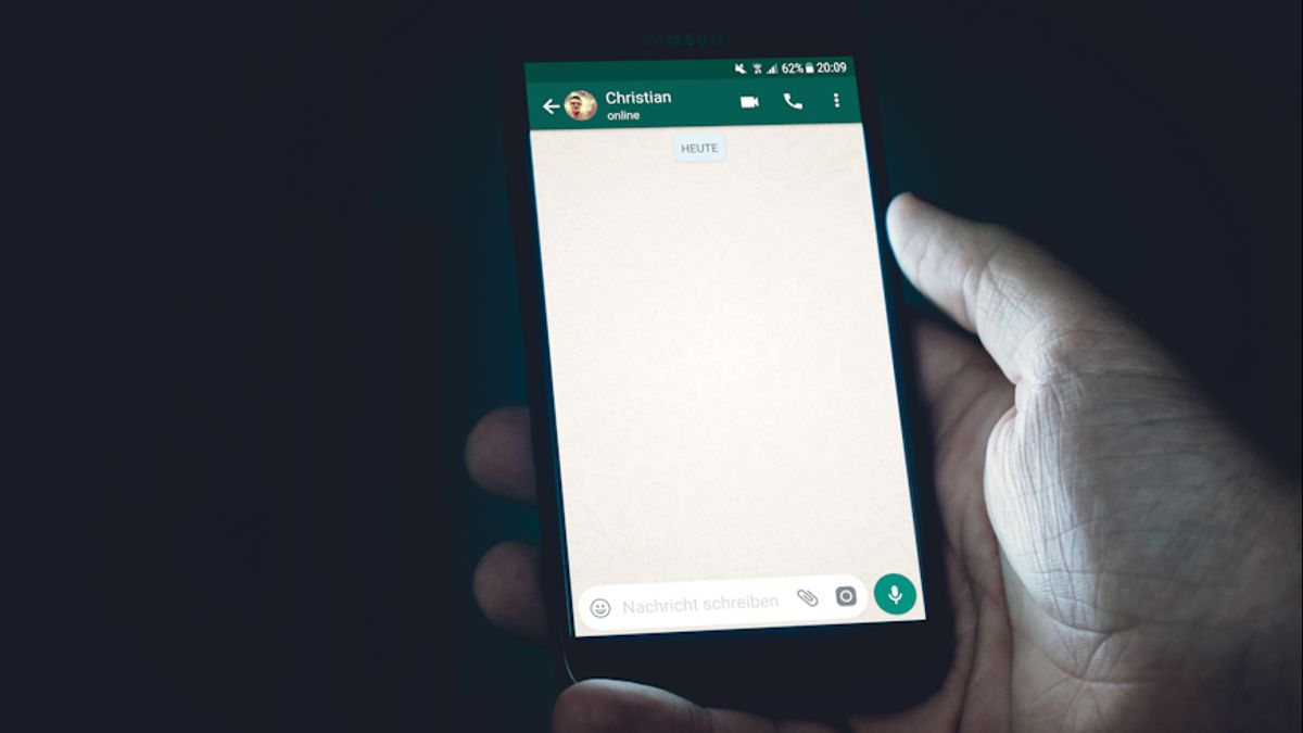Similar To Telegram, WhatsApp Tests Instant Video Message Features